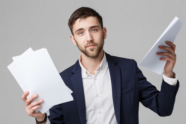 "Test-Werber Siegfried" = wirbt für Beraterteam Neukunden an, z. B. durch Ausgabe von Beratungs-Gutscheinen auf Messen)