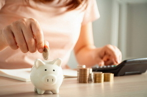 Regelmässig (monatlich) Sparen mit Erträgen, auf jeden Fall über der Inflationsrate (Wirtschaftsziel)